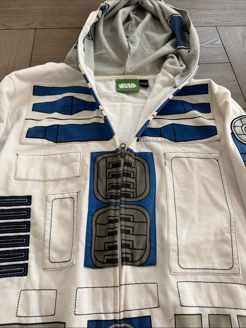 Star Wars R2-D2 Adult Zip Hoodie Jacket - Picture 3 of 4